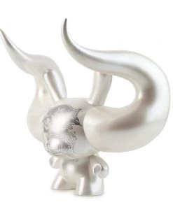 Arcane Divination The White Devil 8" Dunny Art Figure By Godmachine & Kidrobot LE300