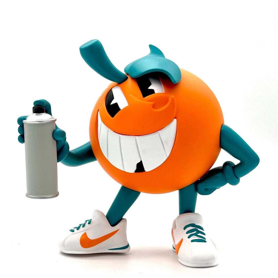 Atomik Orange "Fins" Edition By Atomik And UVD Toys 3 Atomik Orange "Fins" Edition By Atomik And UVD Toys