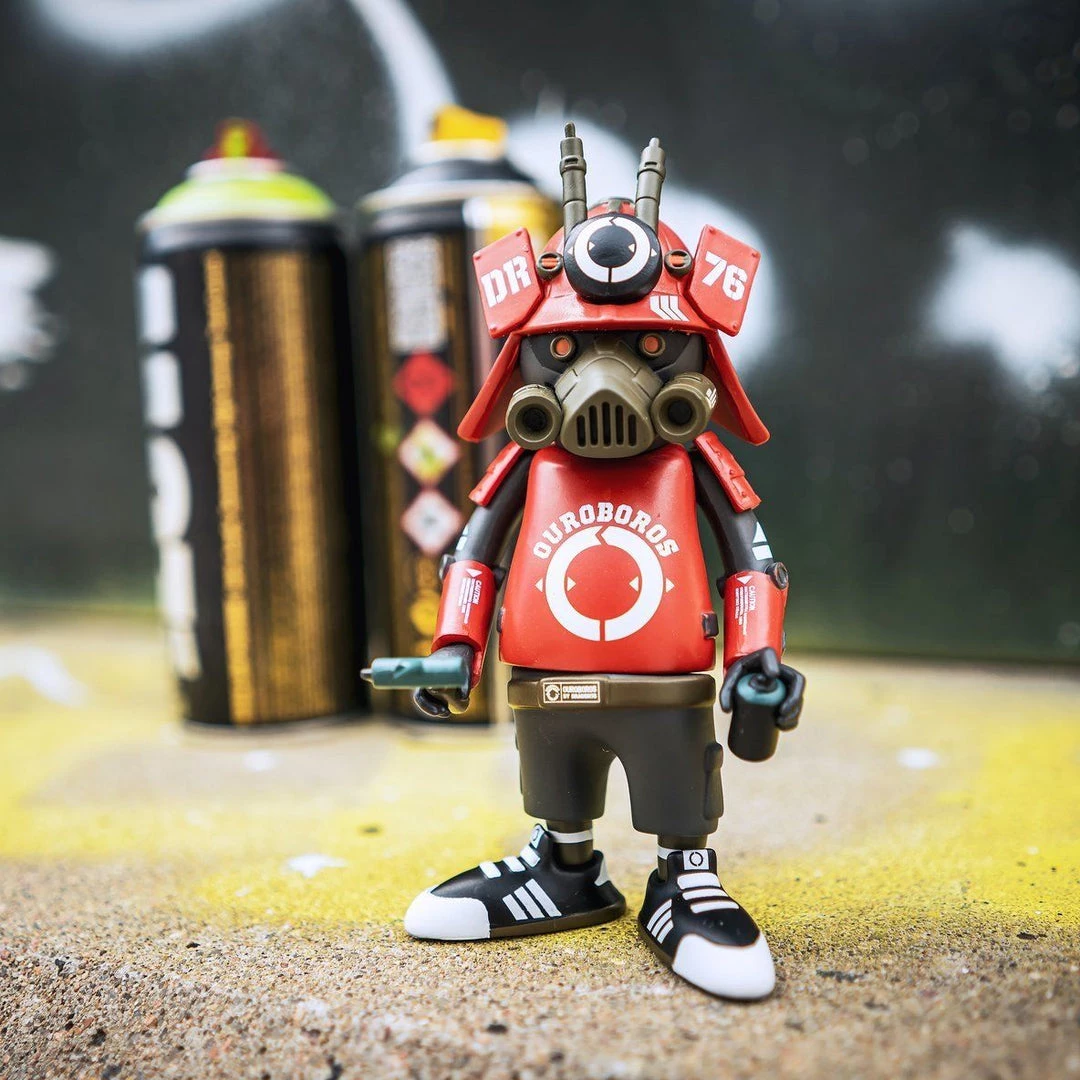 DR76 Ouroboros Red Alert 6” Vinyl Figure By Dragon76 X Martian Toys Designer Toys 14 DR76 Ouroboros Red Alert 6” Vinyl Figure By Dragon76 X Martian Toys Designer Toys