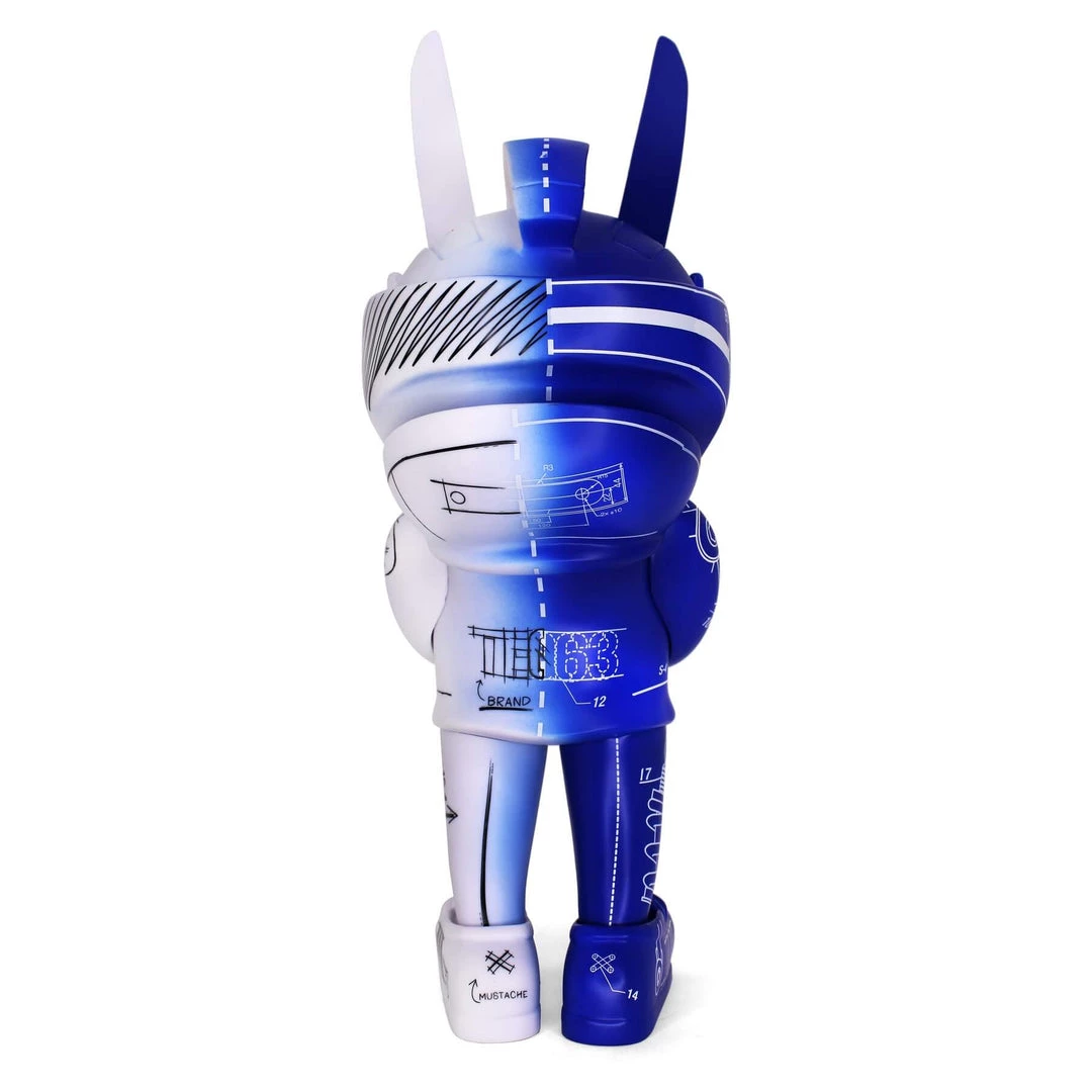 Project Martian MEGA TEQ63 12” Vinyl Figure By Sergio Mancini X Quiccs X Martian Toys 4 Project Martian MEGA TEQ63 12” Vinyl Figure By Sergio Mancini X Quiccs X Martian Toys