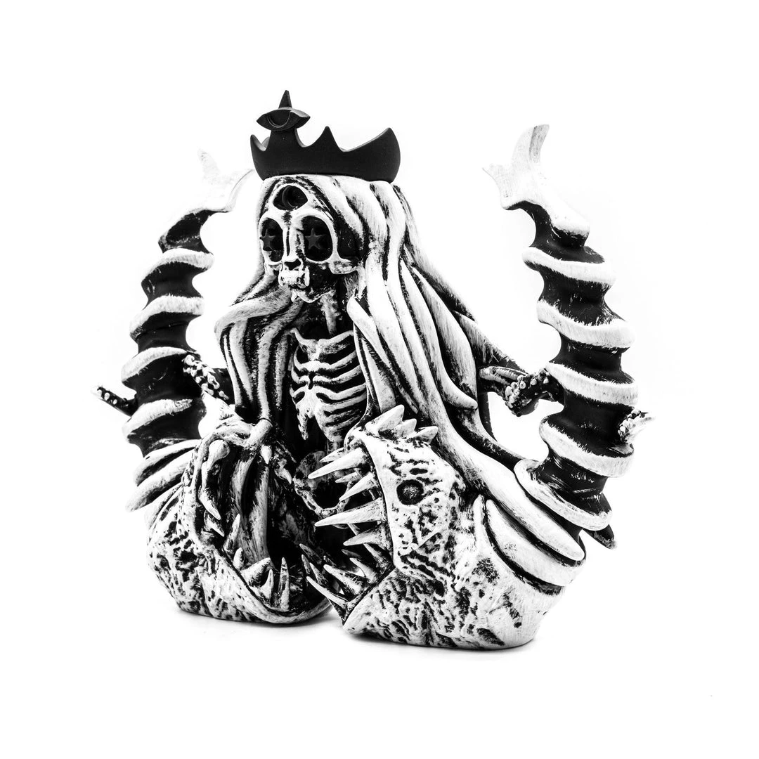 SLAVE To The SIREN: "Dead Sea" 6" Vinyl Art Figure By Martian Toys X RXse7en - A VLTD Exclusive 5 SLAVE To The SIREN: "Dead Sea" 6" Vinyl Art Figure By Martian Toys X RXse7en - A VLTD Exclusive